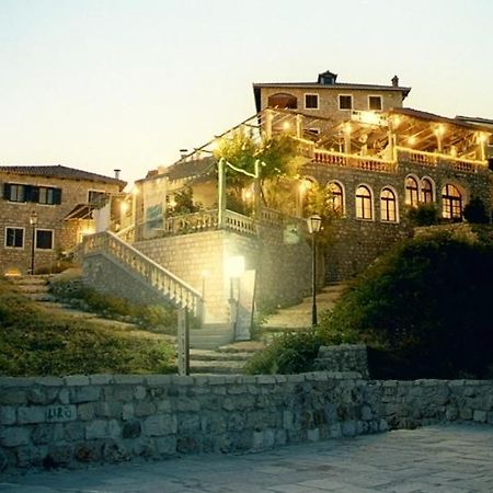 Apartments Kalaja อุลซิน ภายนอก รูปภาพ